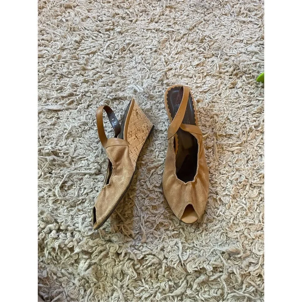 Vintage Donald pliner perforated leather cork wedges size 10‎